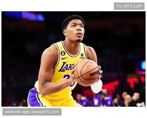 八村塁训练照流出：身材又壮了一圈